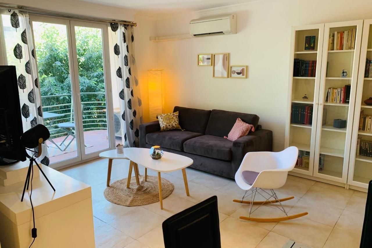 Bnb Renting bright design flat center of Antibes Eksteriør billede