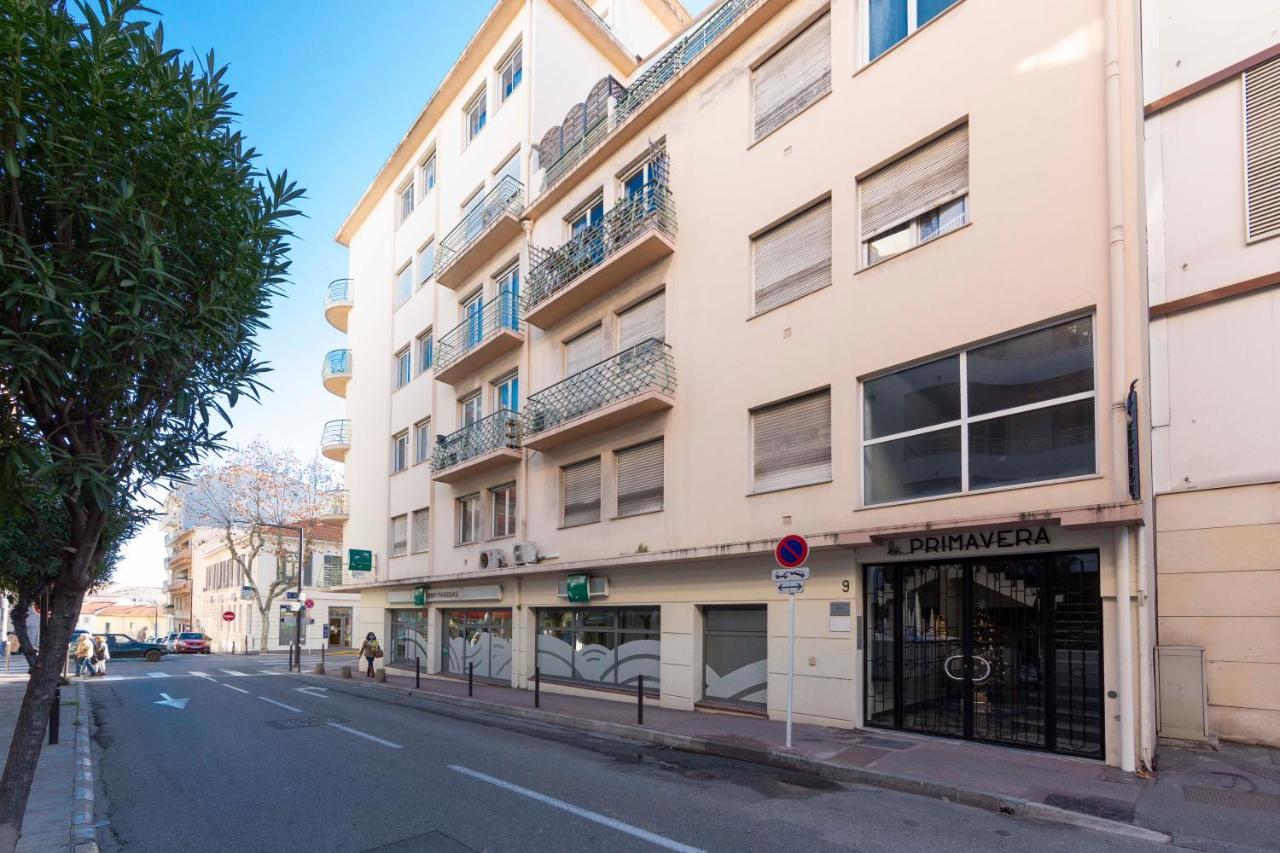 Bnb Renting bright design flat center of Antibes Eksteriør billede